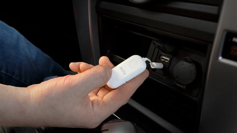 Twelve South Airfly Drive Wireless CarPlay/Android Auto Adapter